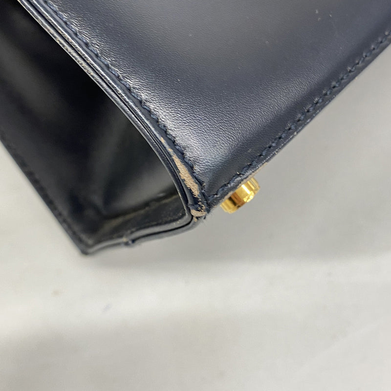 【6kb1045】サルヴァトーレフェラガモ ハンドバッグ ヴァラ レザー ブラック ゴールド金具 2wayバッグ【中古】レディース