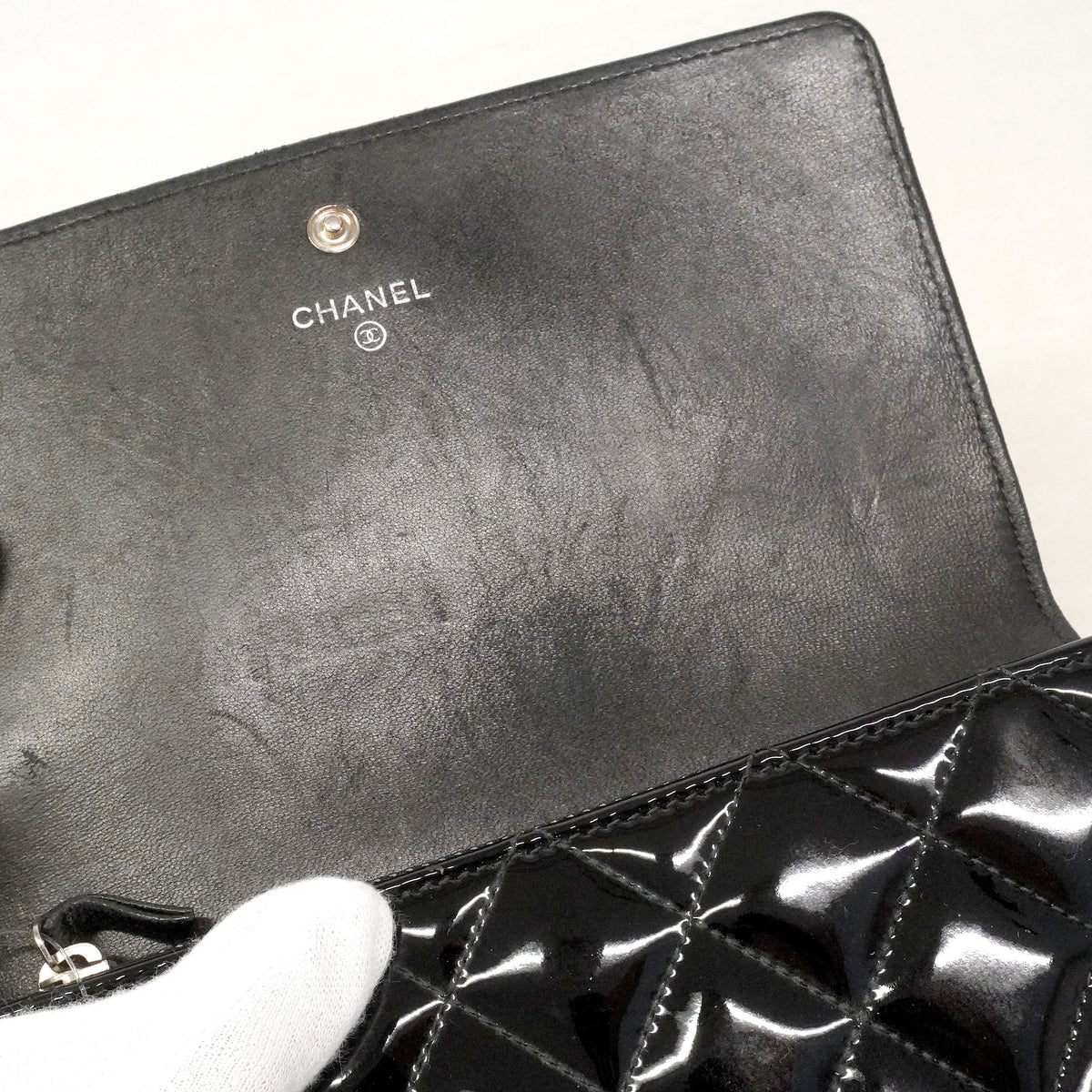 【6kb1056】シャネル 長財布 ココボーイ パテントレザー ブラック シルバー金具【中古】レディース
