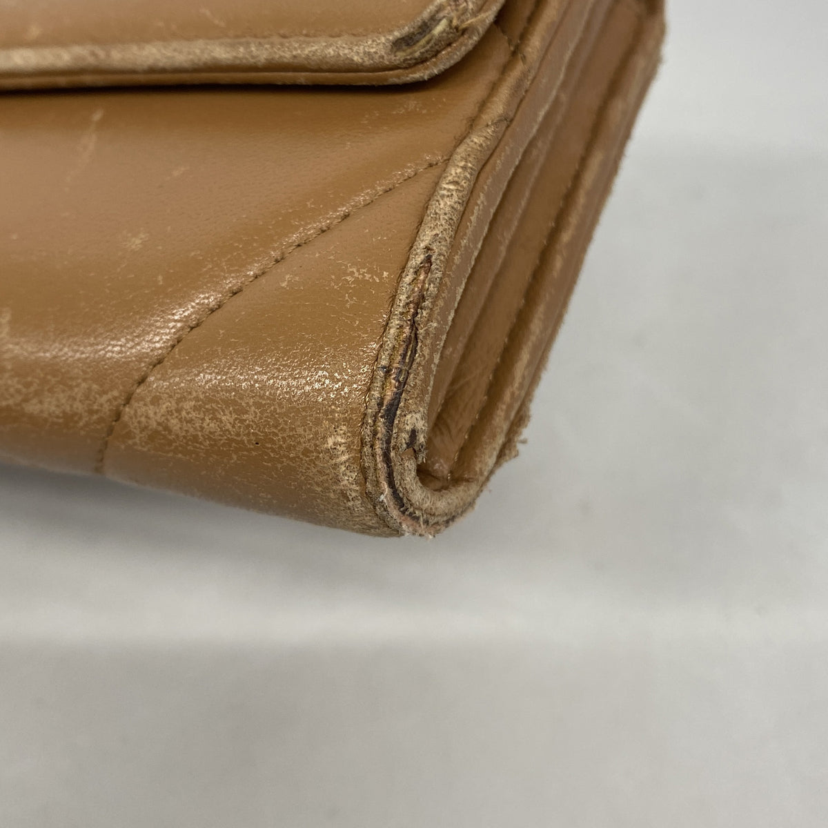【6kb1127】シャネル 長財布 シャネル19 ラムスキン ライトブラウン ゴールド金具【中古】レディース