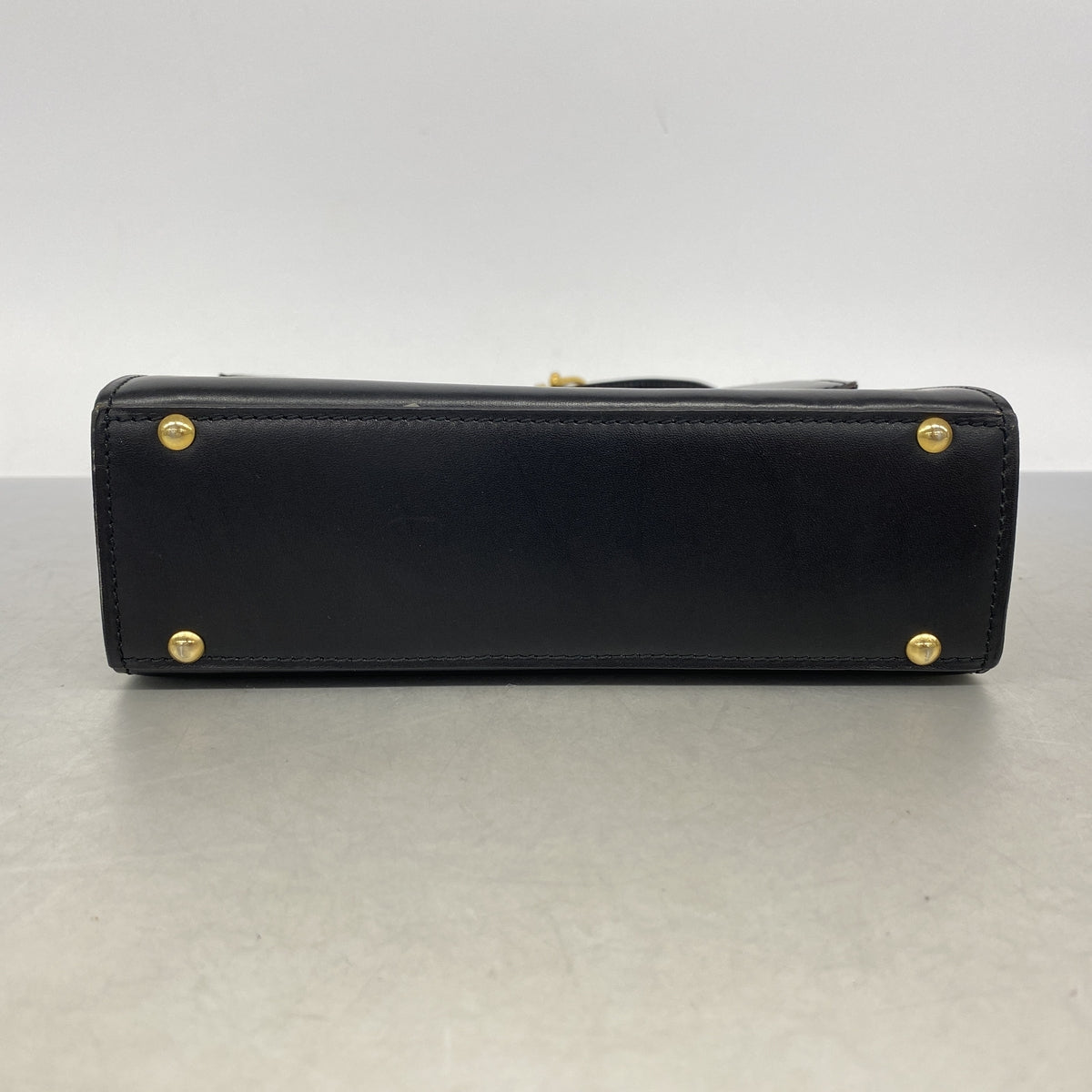 【6kb1150】セリーヌ ショルダーバッグ レザー ブラック ゴールド金具【中古】レディース