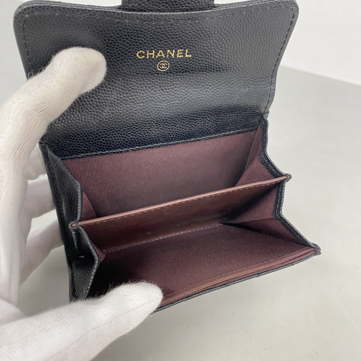 【6kb1207】シャネル カードケース マトラッセ キャビアスキン ブラック ゴールド金具【中古】レディース
