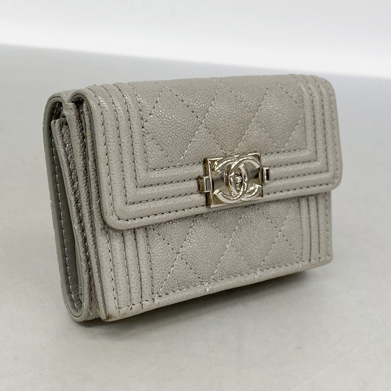 【6kb1294】シャネル 三つ折り財布 ボーイシャネル キャビアスキン グレー シルバー金具【中古】レディース