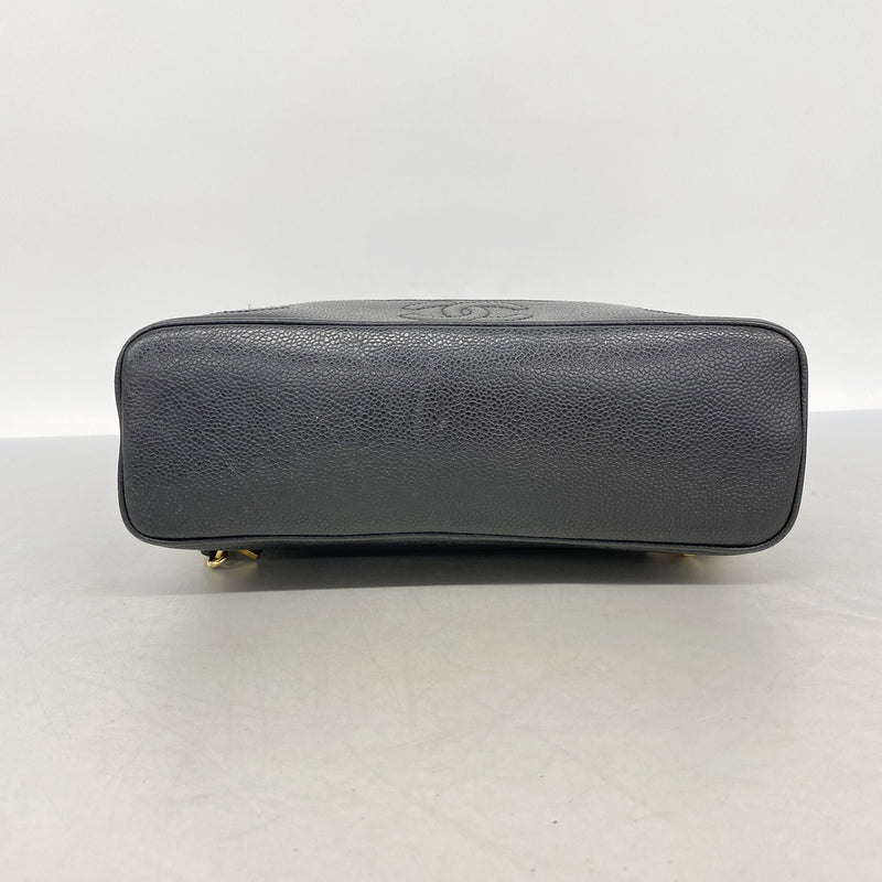 【6kb1313】シャネル リュック・デイパック トリプルココ キャビアスキン ブラック ゴールド金具【中古】レディース