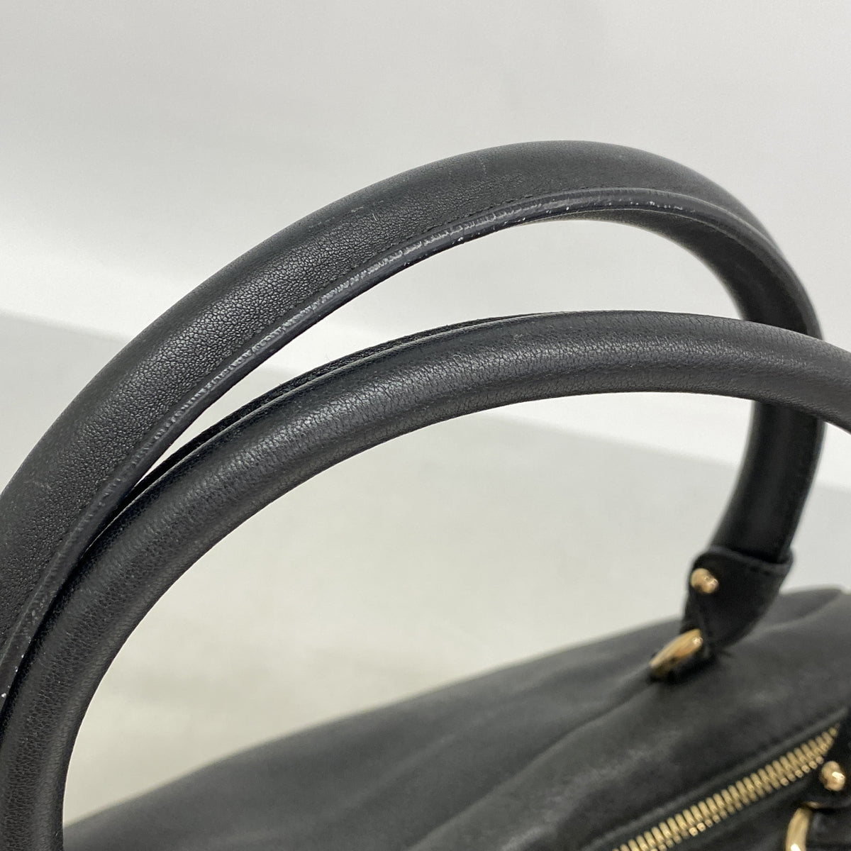 【6kb1338】サルヴァトーレフェラガモ ハンドバッグ ヴァラ レザー ブラック ゴールド金具 2wayバッグ【中古】レディース