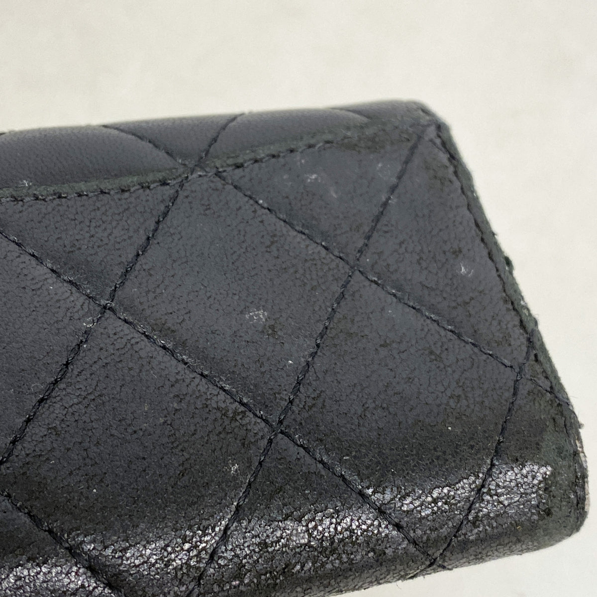 【6kb1378】シャネル キーケース マトラッセ ラムスキン ブラック シルバー金具【中古】レディース