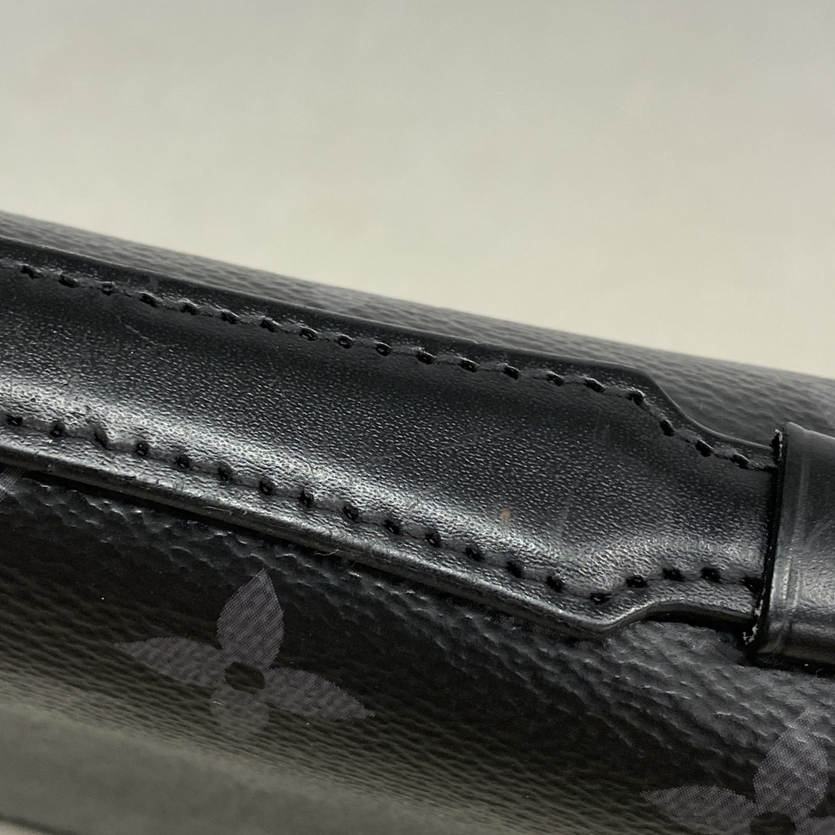 【6kb1400】ルイヴィトン 長財布 モノグラム・エクリプス ジッピーXL M61698 ブラック【中古】メンズ