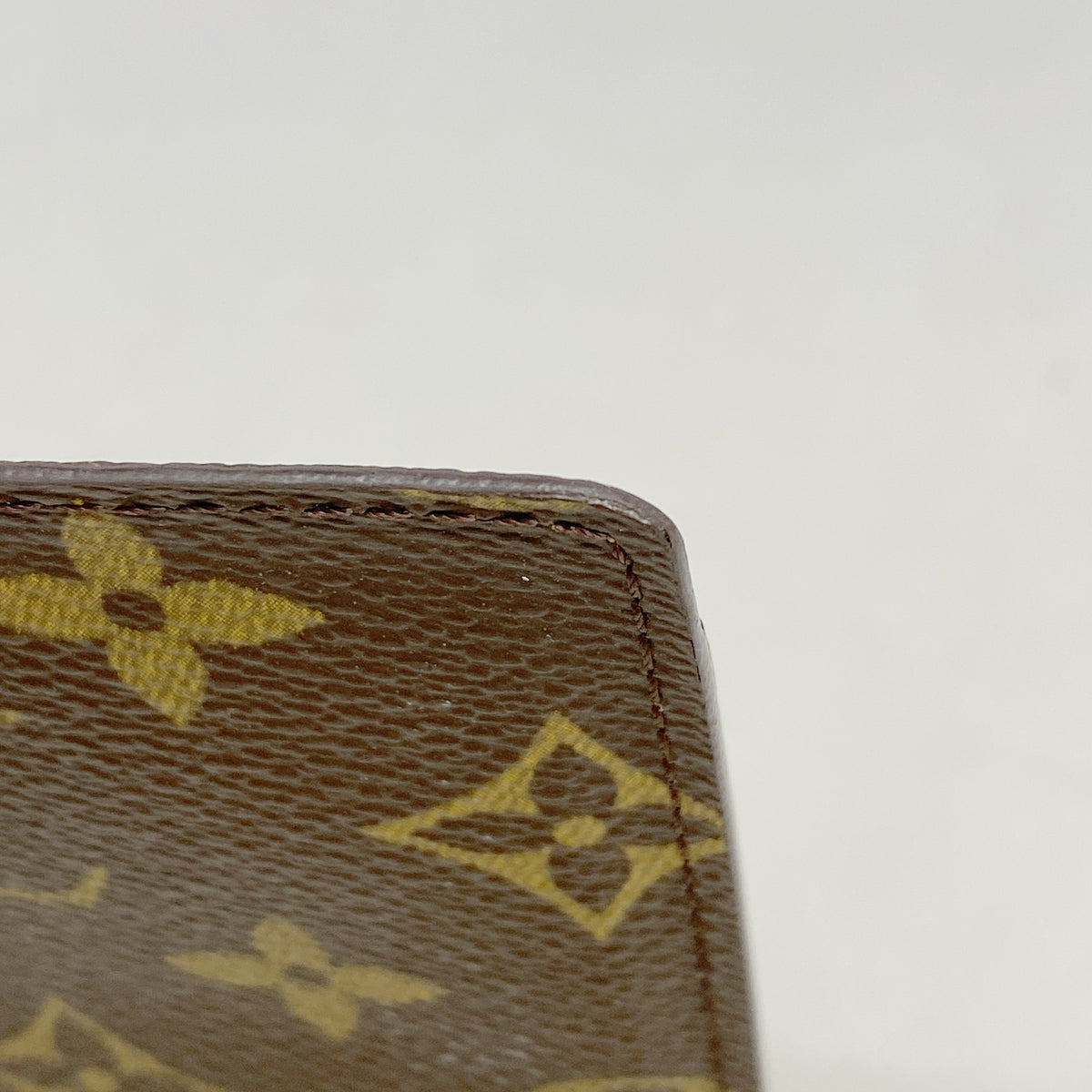【6kb1404】ルイヴィトン パスポートケース モノグラム クーヴェルテュールパスポール M60181 ブラウン【中古】メンズ レディース ユニセックス