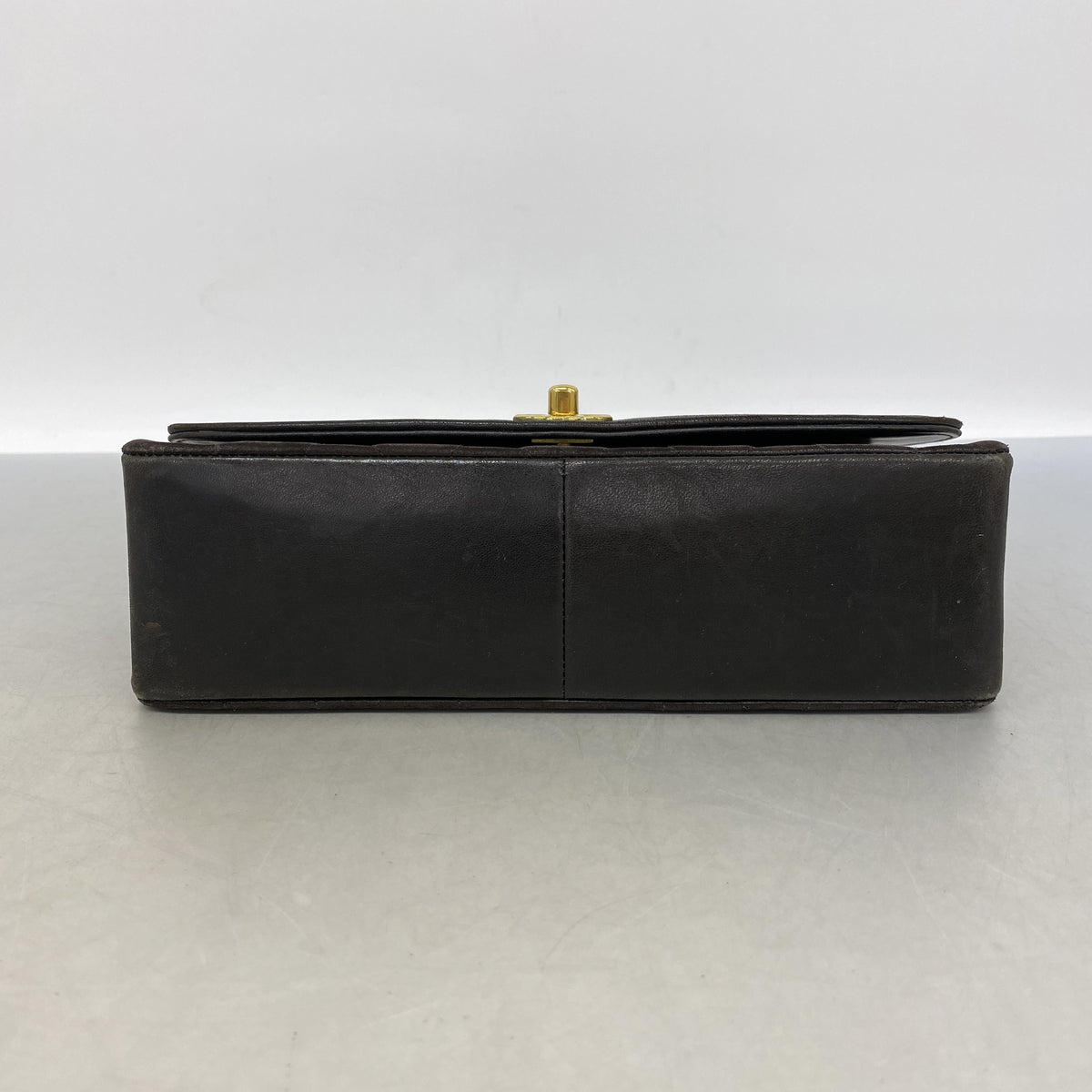 【6kb1460】シャネル ショルダーバッグ ダイアナ チェーンショルダー ラムスキン ブラック ゴールド金具【中古】レディース