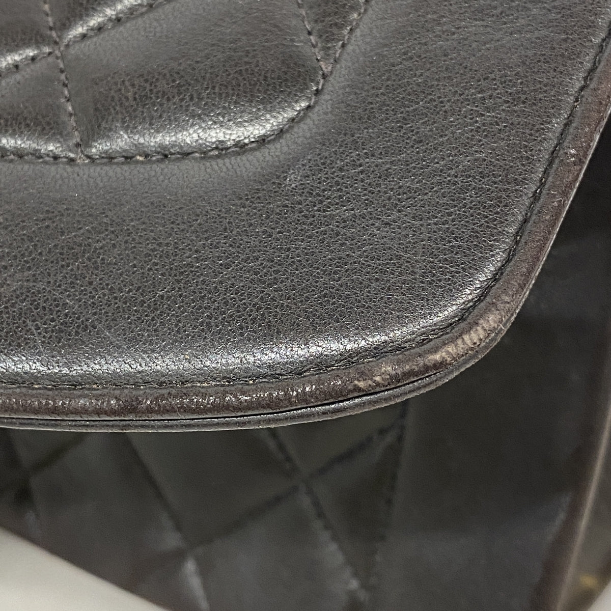 【6kb1460】シャネル ショルダーバッグ ダイアナ チェーンショルダー ラムスキン ブラック ゴールド金具【中古】レディース