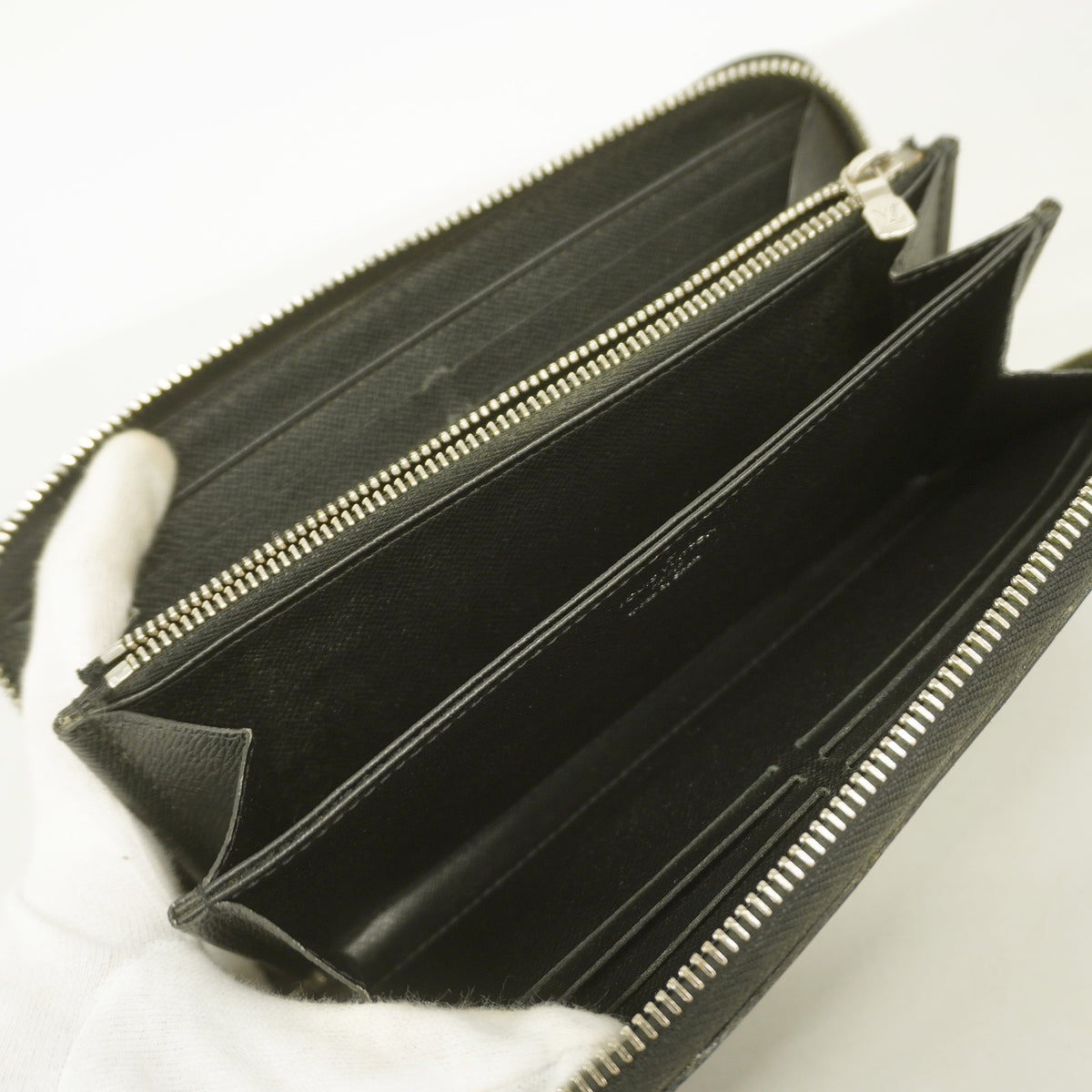 【6kb1489】ルイヴィトン 長財布 エピ ジッピーウォレット M61857 ノワール【中古】レディース