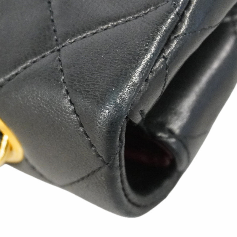 【6kb1530】シャネル ショルダーバッグ マトラッセ チェーンショルダー ラムスキン ブラック ゴールド金具【中古】レディース