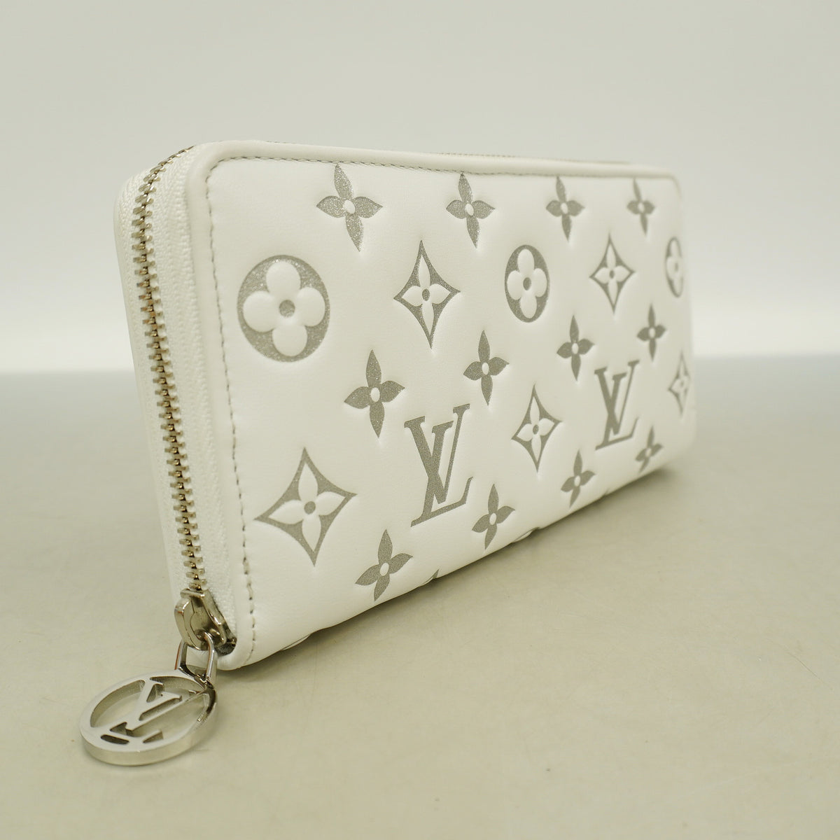 【6kb1725】ルイヴィトン 長財布 クッサン/LV SKI ジッピーウォレット M12154 ホワイト【中古】レディース