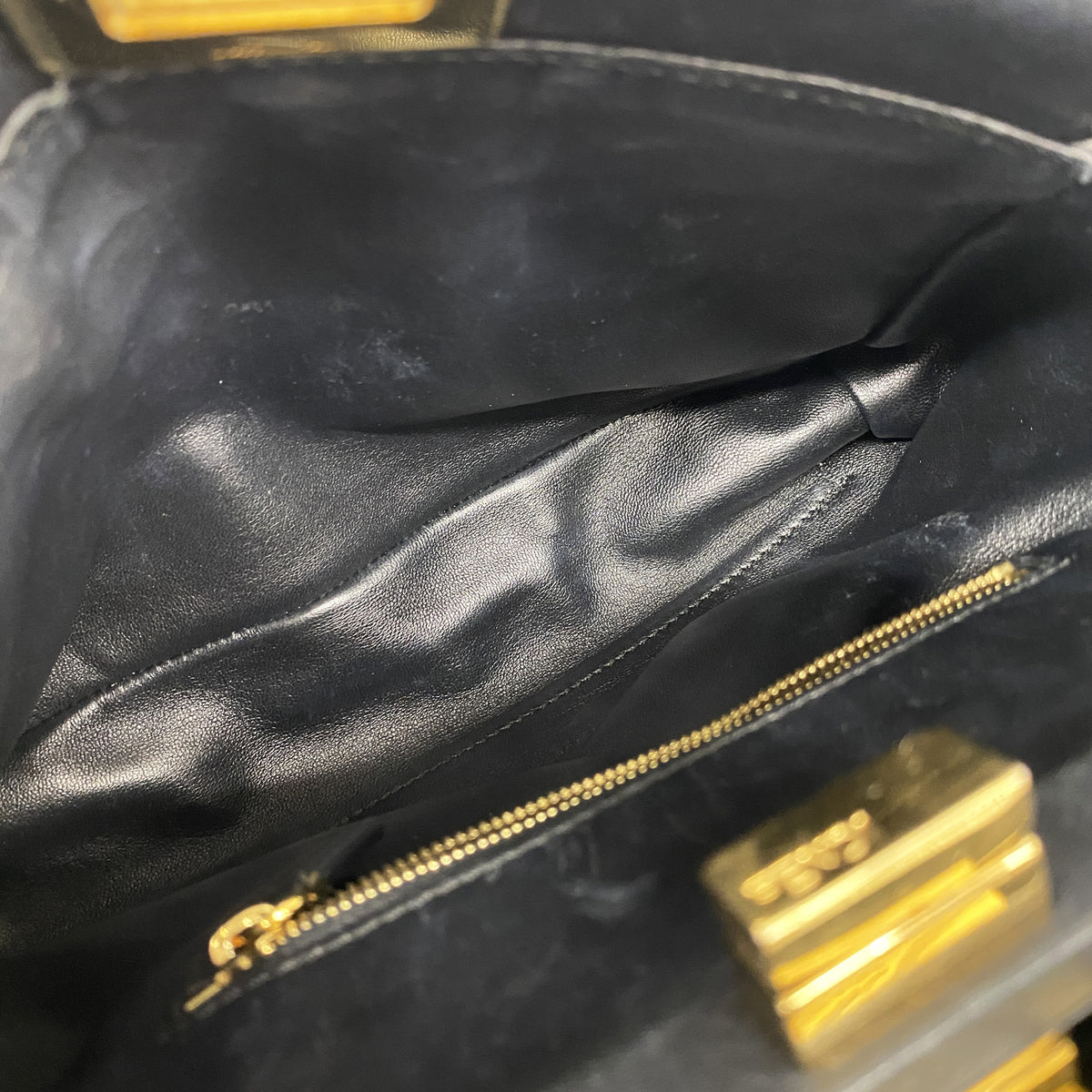 【6kb1737】フェンディ ハンドバッグ ミニピーカブー レザー ブラック ゴールド金具 2wayバッグ【中古】レディース