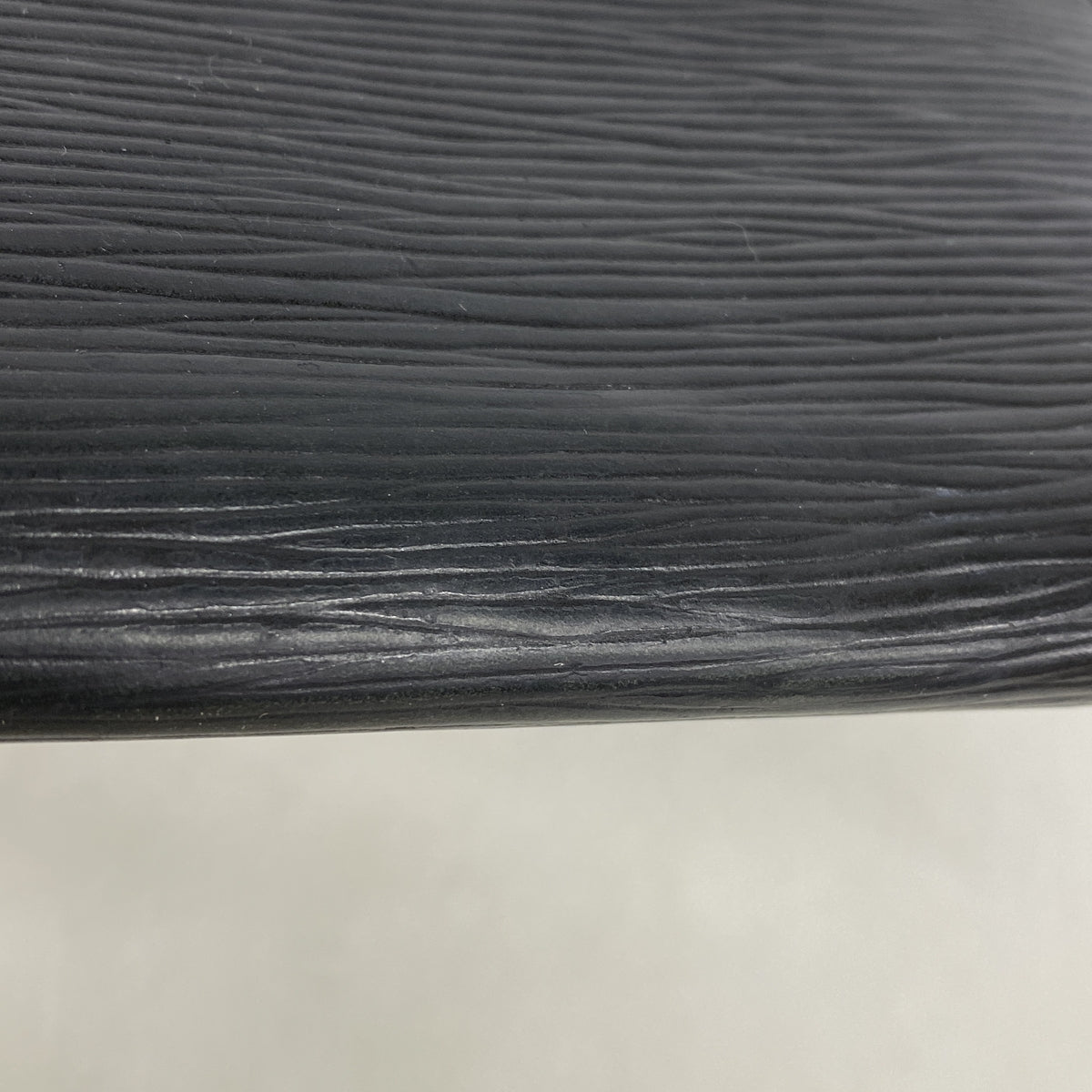 【6kb1784】ルイヴィトン 長財布 エピ ジッピーウォレット M60072 ノワール【中古】メンズ レディース ユニセックス