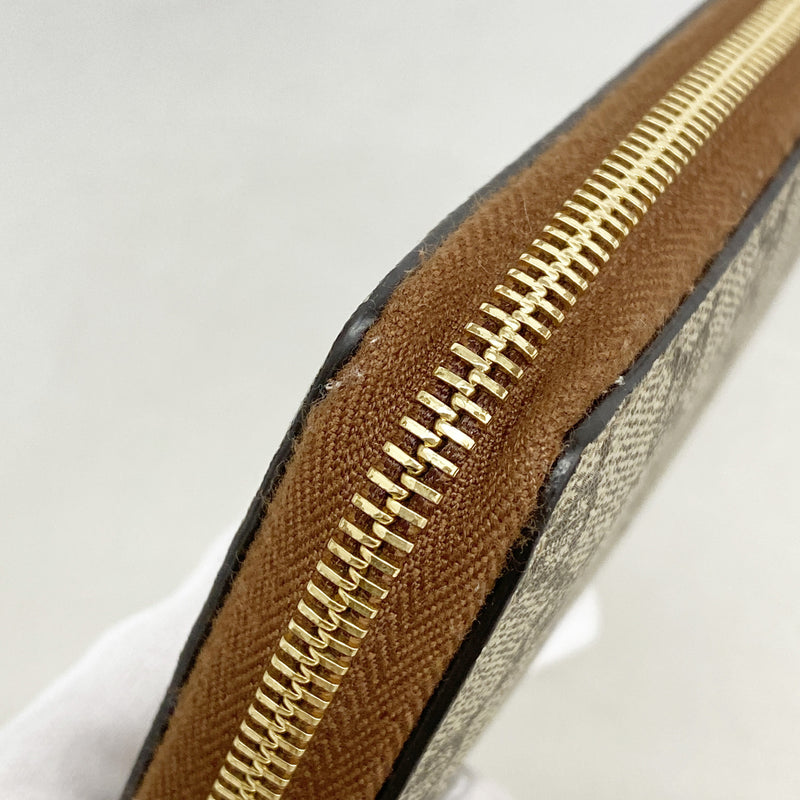 【6kb1790】グッチ 長財布 GGスプリーム 779786 PVC ブラウン ゴールド金具【中古】レディース