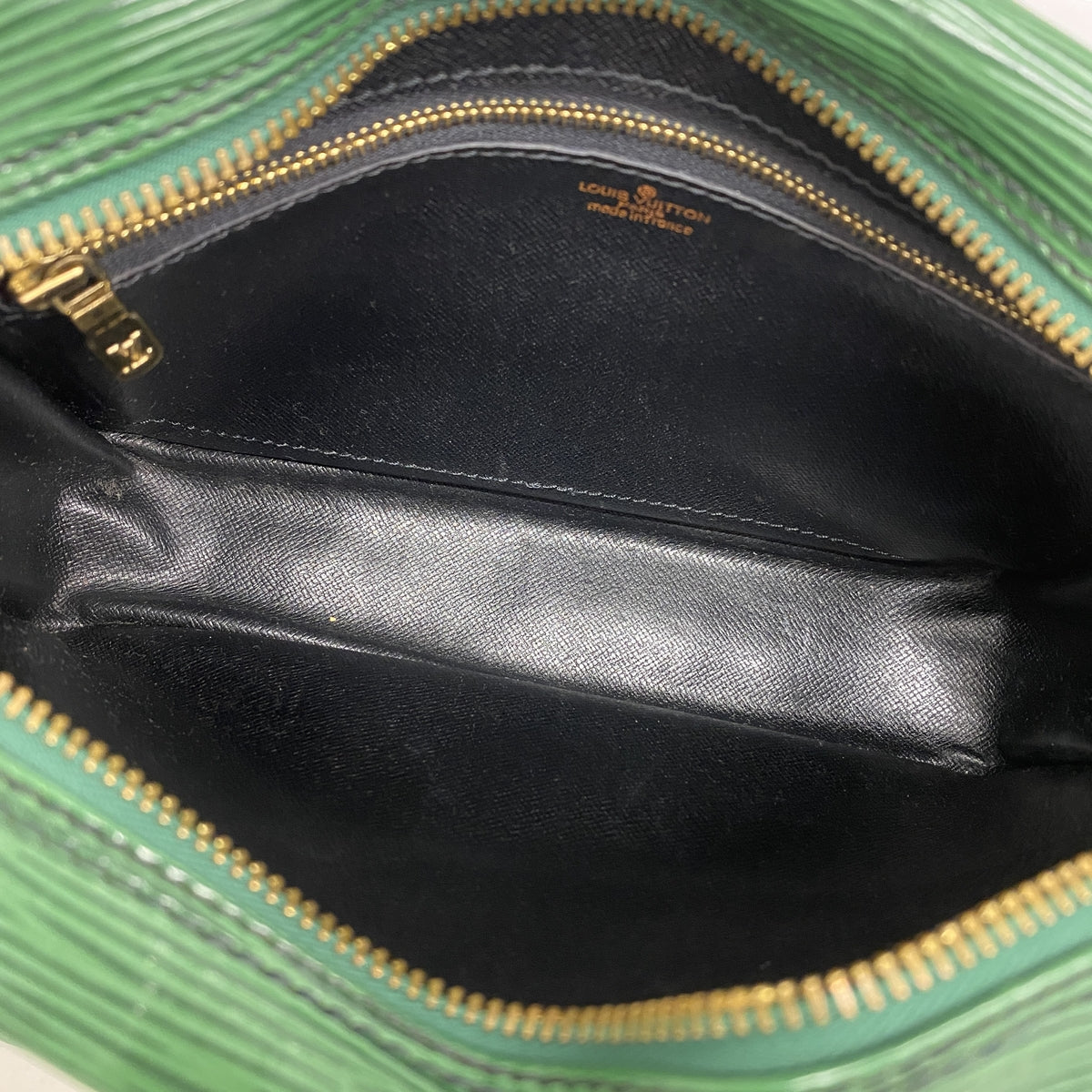 【6kb1827】ルイヴィトン ショルダーバッグ エピ トロカデロ24 M52314 ボルネオグリーン【中古】レディース