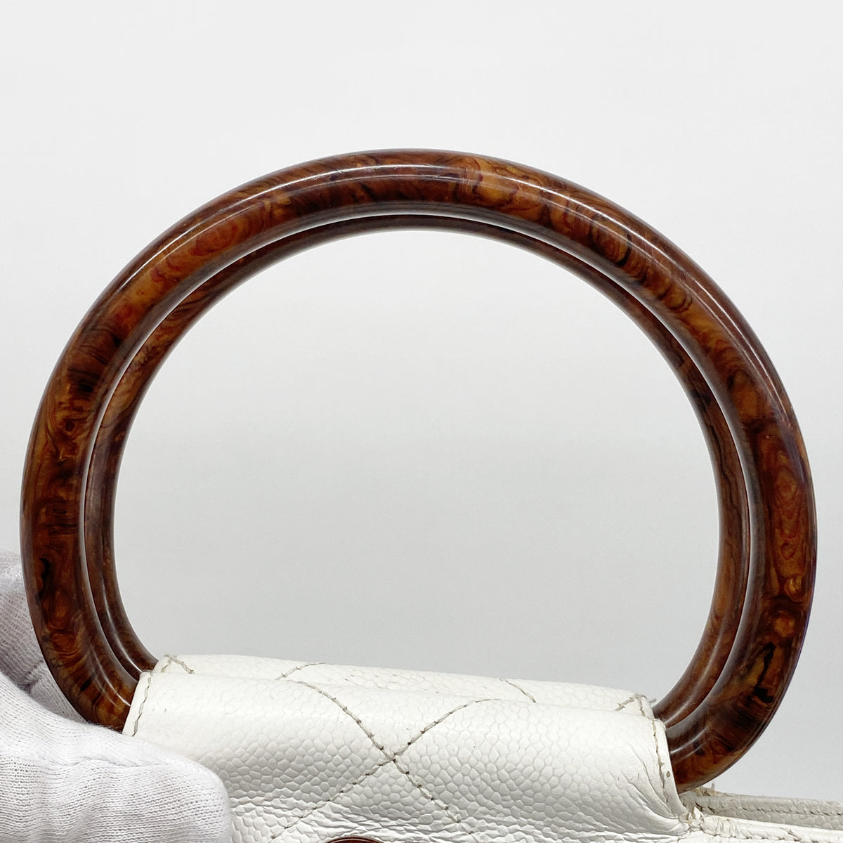 【6kb1920】シャネル ハンドバッグ マトラッセ キャビアスキン ホワイト ゴールド金具【中古】レディース