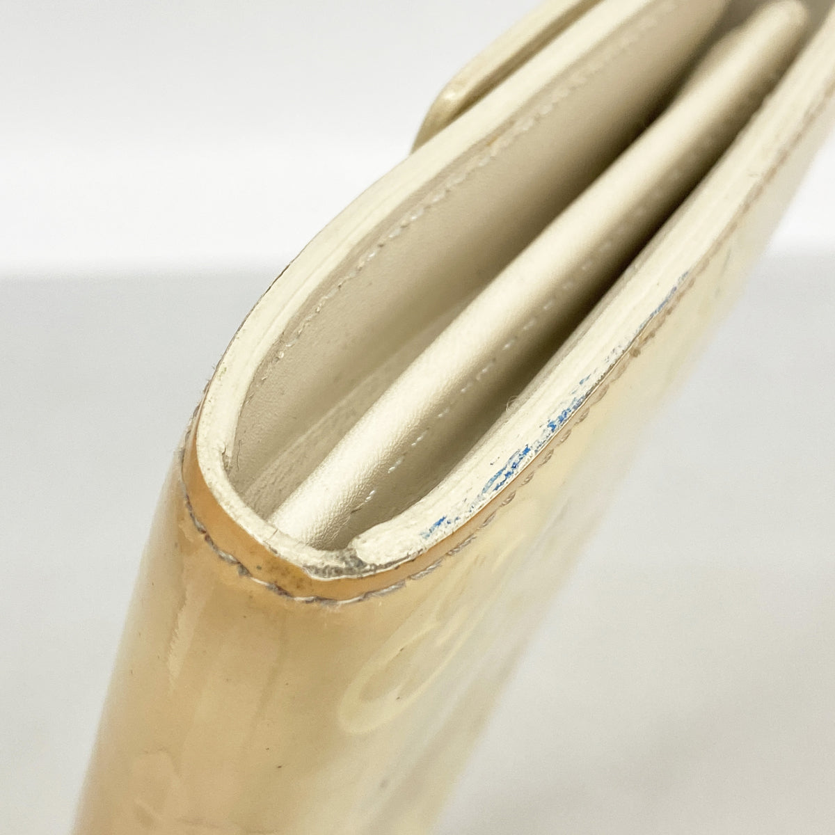 【6kc1975】ルイヴィトン 長財布 ヴェルニ ポシェットポルトモネクレディ M91382 ペルル【中古】レディース