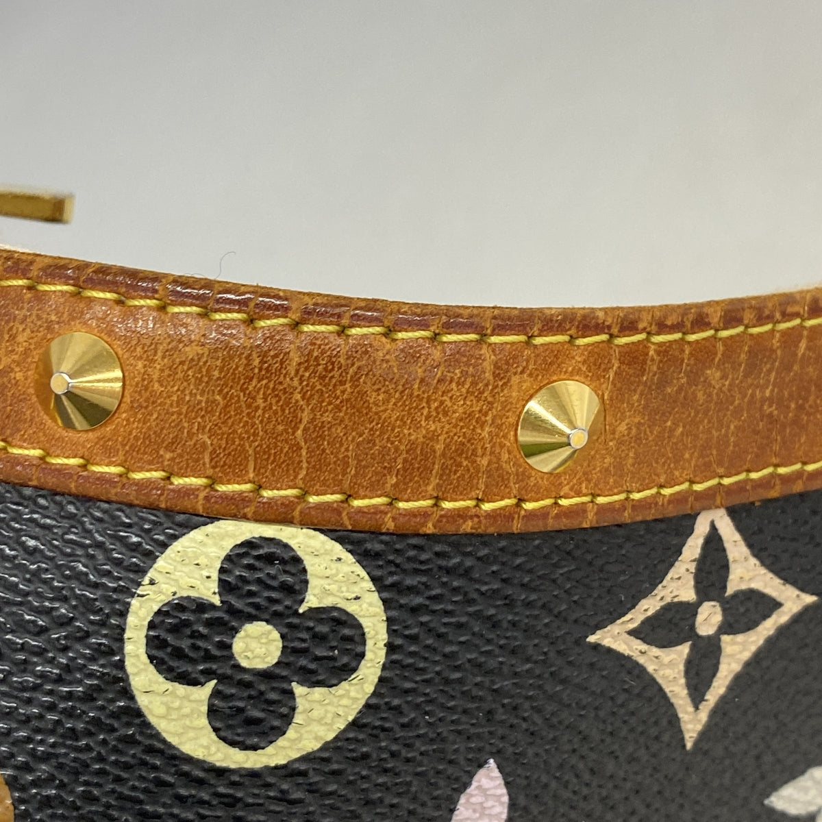 【6kc1982】ルイヴィトン ポーチ モノグラム・マルチカラー ポシェットアクセソワール M92648 ノワール【中古】レディース
