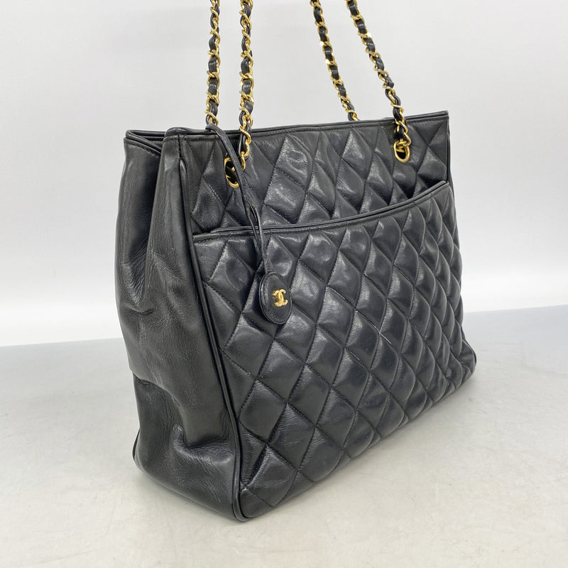 【6kc2018】シャネル ショルダーバッグ マトラッセ Wチェーン ラムスキン ブラック ゴールド金具【中古】レディース