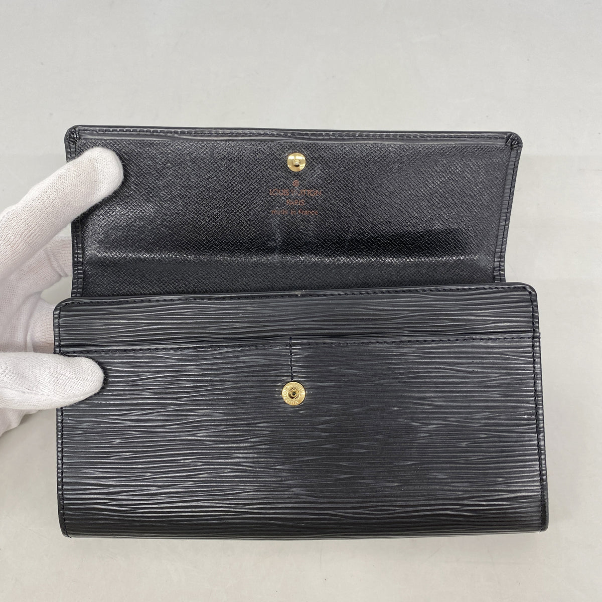 【6kc2036】ルイヴィトン 長財布 エピ ポシェットポルトモネクレディ M63572 ノワール【中古】レディース