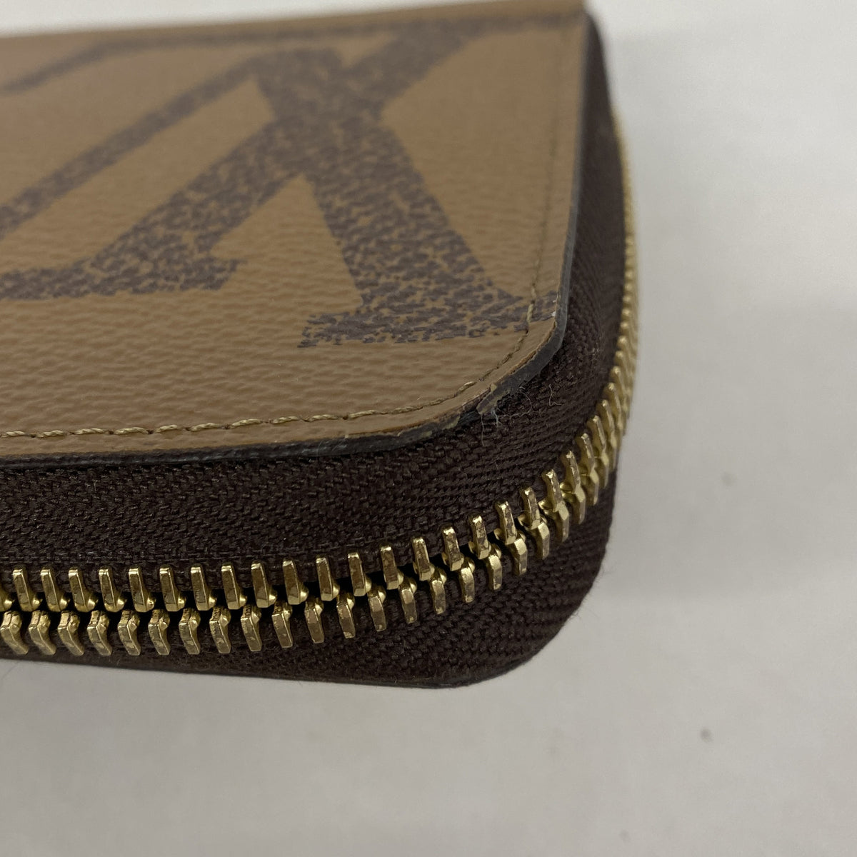 【6kc2050】ルイヴィトン 長財布 モノグラム・ジャイアント リバース ジッピーウォレット M69353 ブラウン【中古】メンズ レディース ユニセックス