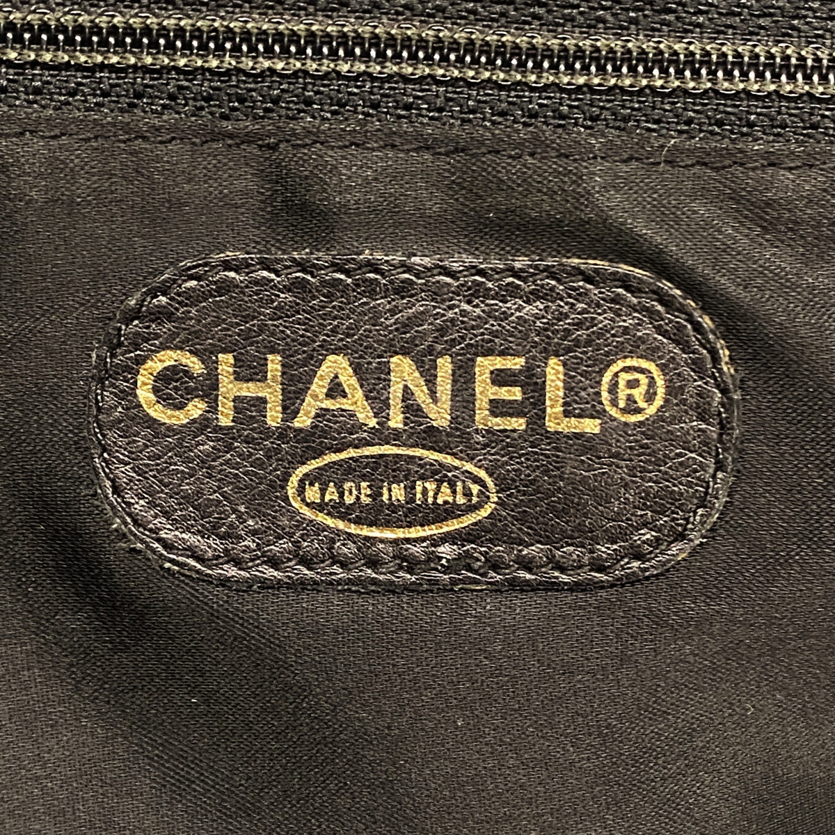 【6kc2086】シャネル ショルダーバッグ チェーンショルダー キャビアスキン ブラック ゴールド金具【中古】レディース