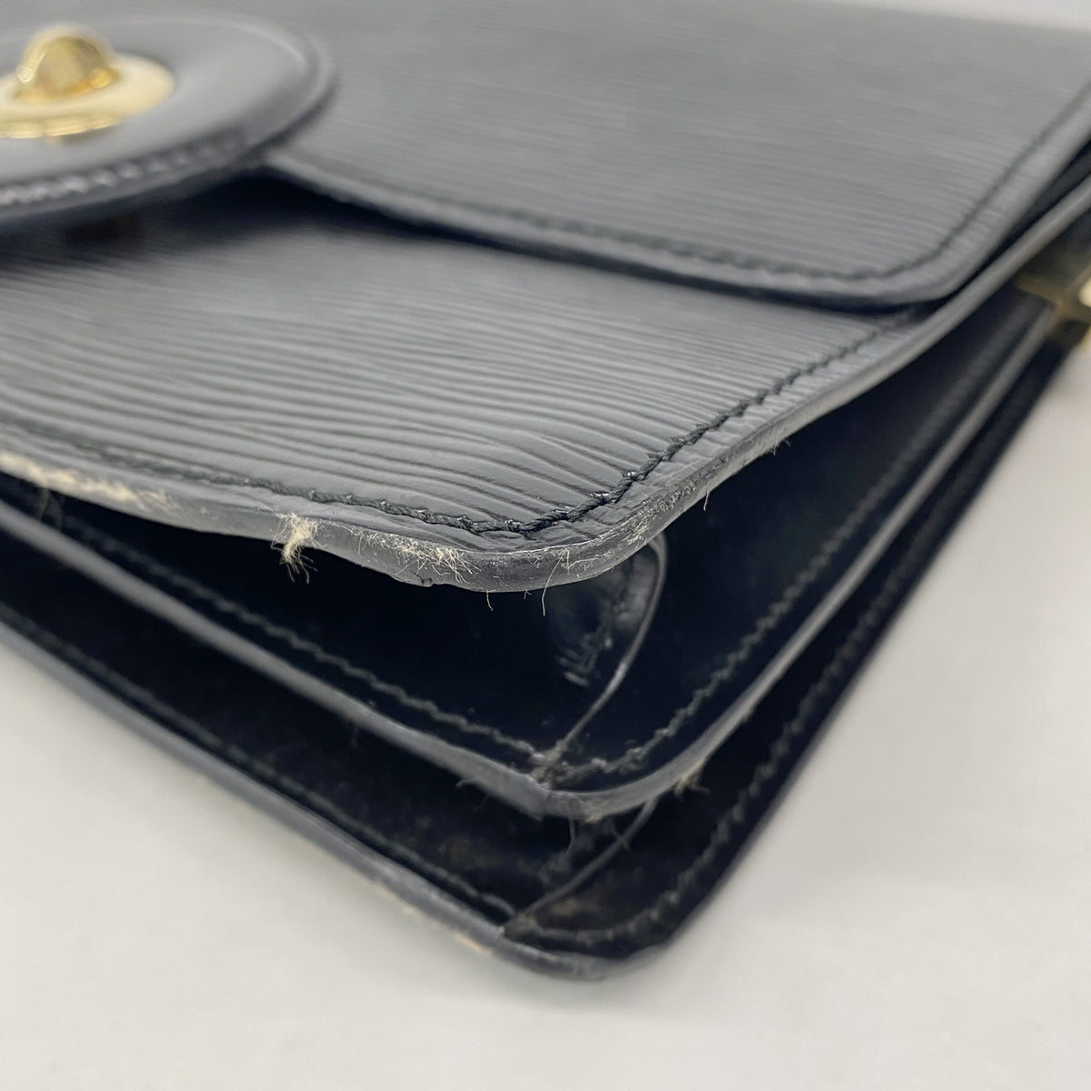 【6kc2095】ルイヴィトン ショルダーバッグ エピ フリーラン M52402 ノワール【中古】レディース