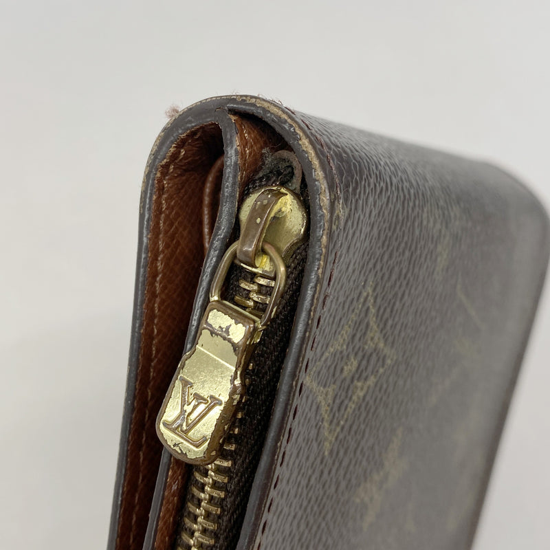 【6kc2225】ルイヴィトン 財布 モノグラム コンパクトジップ M61667 ブラウン【中古】レディース