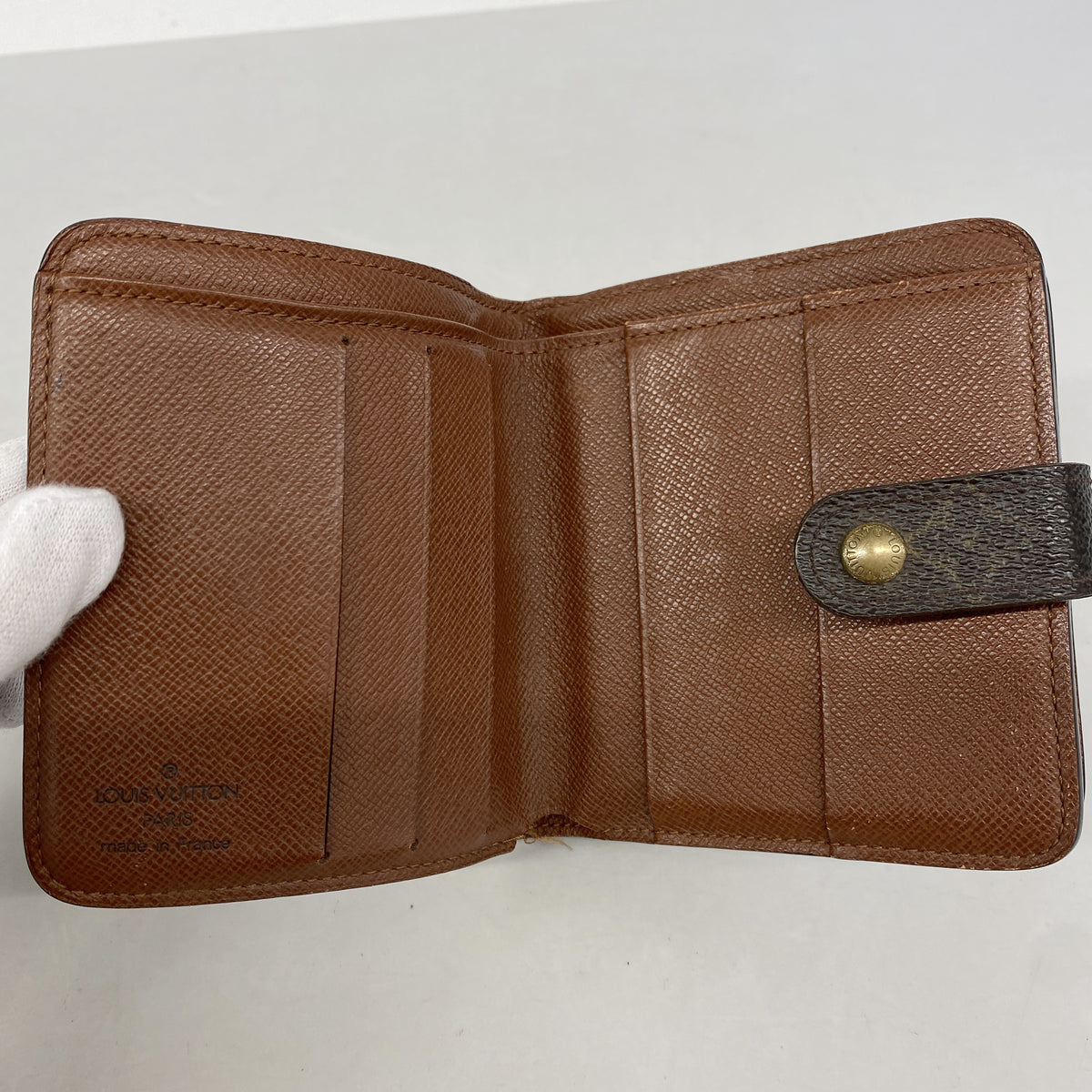 【6kc2225】ルイヴィトン 財布 モノグラム コンパクトジップ M61667 ブラウン【中古】レディース