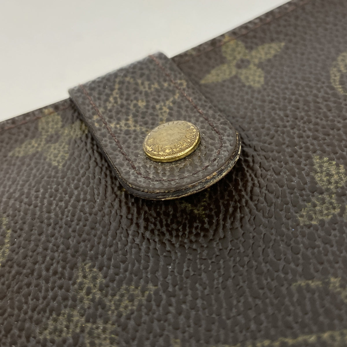 【6kc2225】ルイヴィトン 財布 モノグラム コンパクトジップ M61667 ブラウン【中古】レディース