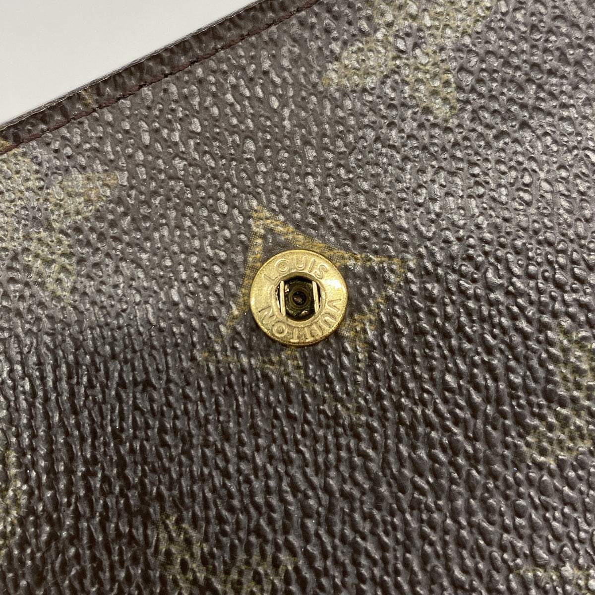 【6kc2225】ルイヴィトン 財布 モノグラム コンパクトジップ M61667 ブラウン【中古】レディース