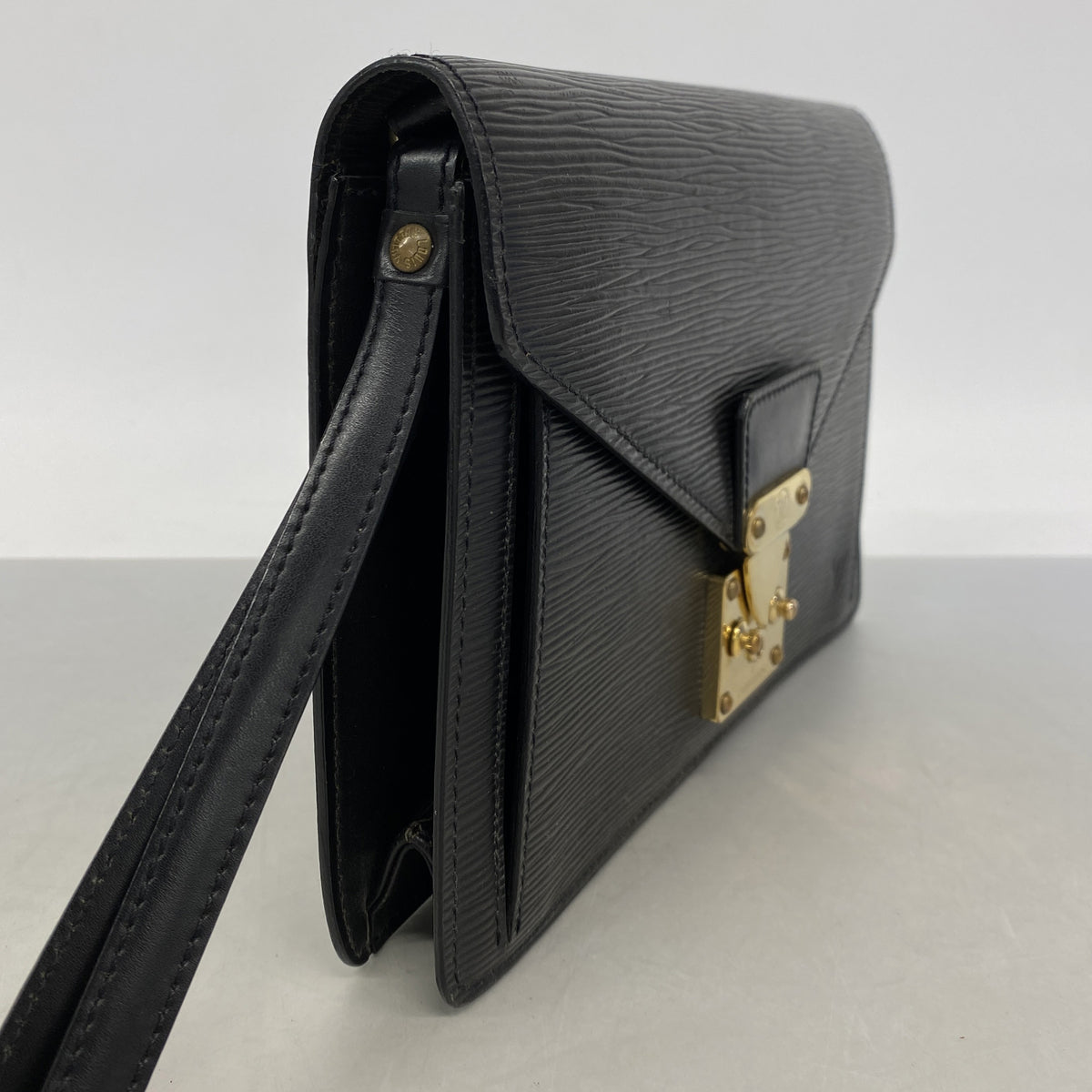 【6kc2348】ルイヴィトン クラッチバッグ エピ ポシェットセリエドラゴンヌ M52612 ノワール【中古】メンズ