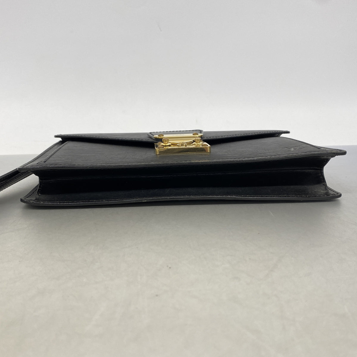 【6kc2348】ルイヴィトン クラッチバッグ エピ ポシェットセリエドラゴンヌ M52612 ノワール【中古】メンズ