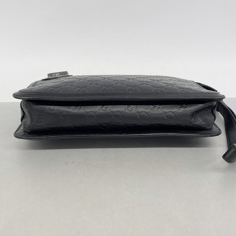 【6kc2429】グッチ クラッチバッグ グッチシマ 152600 レザー ブラック シルバー金具【中古】メンズ