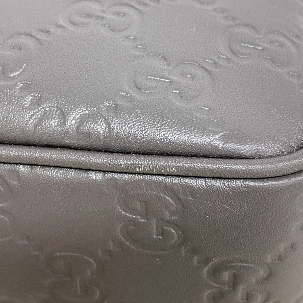 【6kc2478】グッチ ショルダーバッグ グッチシマ 850242 レザー グレー シルバー金具【中古】メンズ