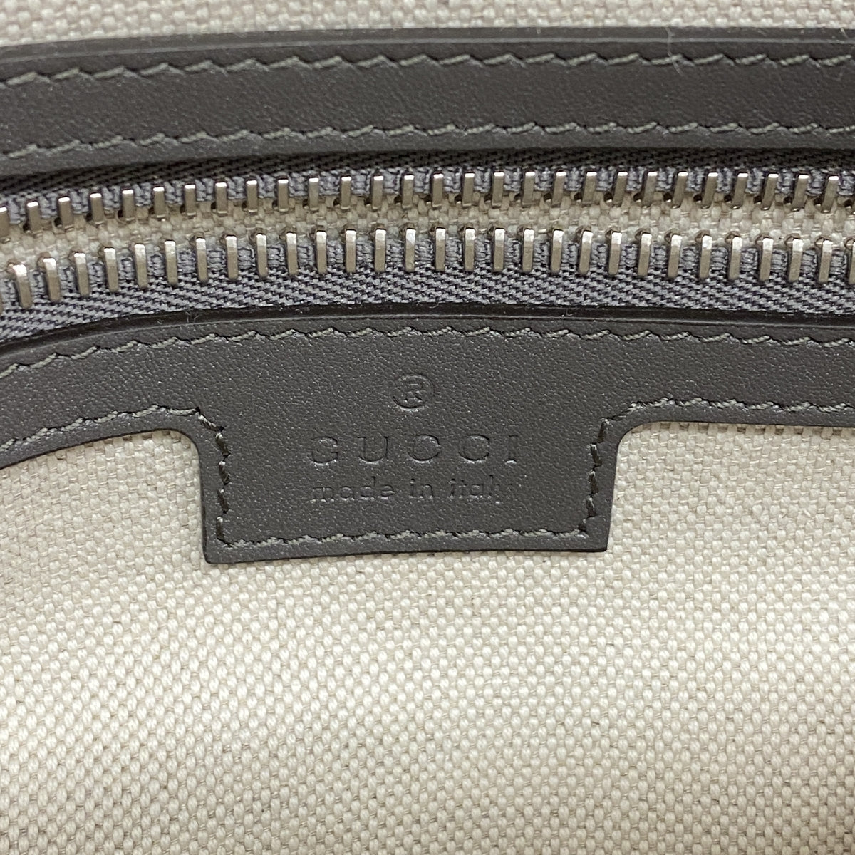 【6kc2478】グッチ ショルダーバッグ グッチシマ 850242 レザー グレー シルバー金具【中古】メンズ