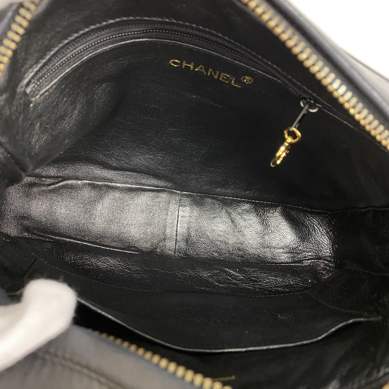【6kc2488】シャネル ショルダーバッグ Vステッチ フリンジ付きチェーンショルダー ラムスキン ブラック ゴールド金具【中古】レディース