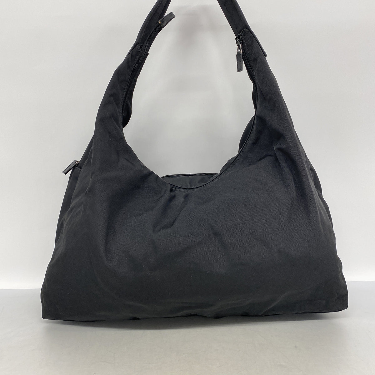 【6kc2499】グッチ ショルダーバッグ 019 0303 ナイロン ブラック シルバー金具【中古】メンズ レディース ユニセックス
