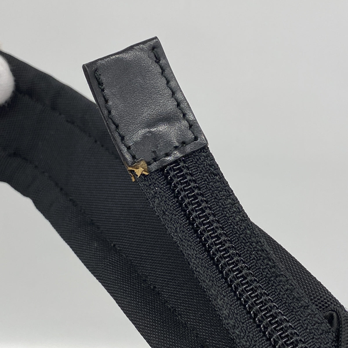 【6kc2499】グッチ ショルダーバッグ 019 0303 ナイロン ブラック シルバー金具【中古】メンズ レディース ユニセックス