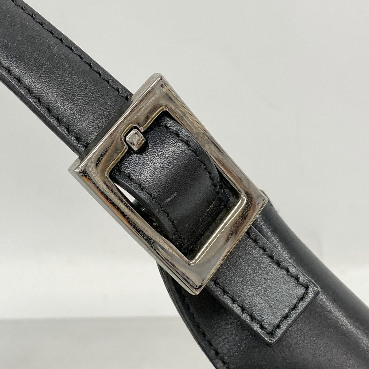 【6kc2540】グッチ ショルダーバッグ ジャッキー 001 3306 キャンバス ベージュ ブラック シルバー金具【中古】レディース