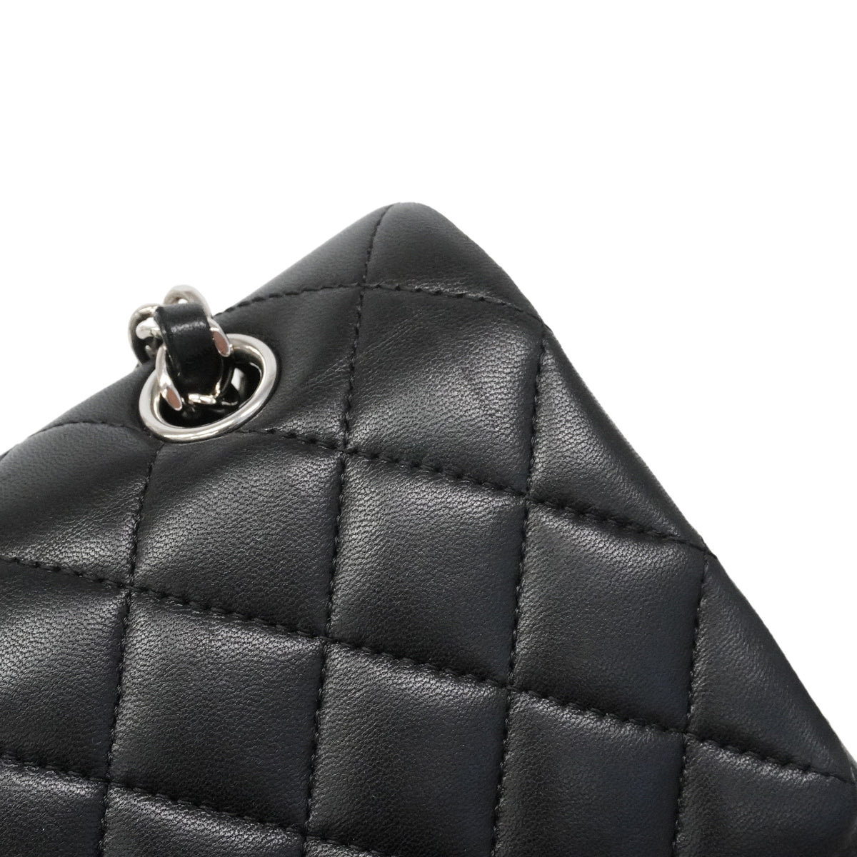 【6kc2561】シャネル ショルダーバッグ マトラッセ Wフラップ Wチェーン ラムスキン ブラック シルバー金具【中古】レディース
