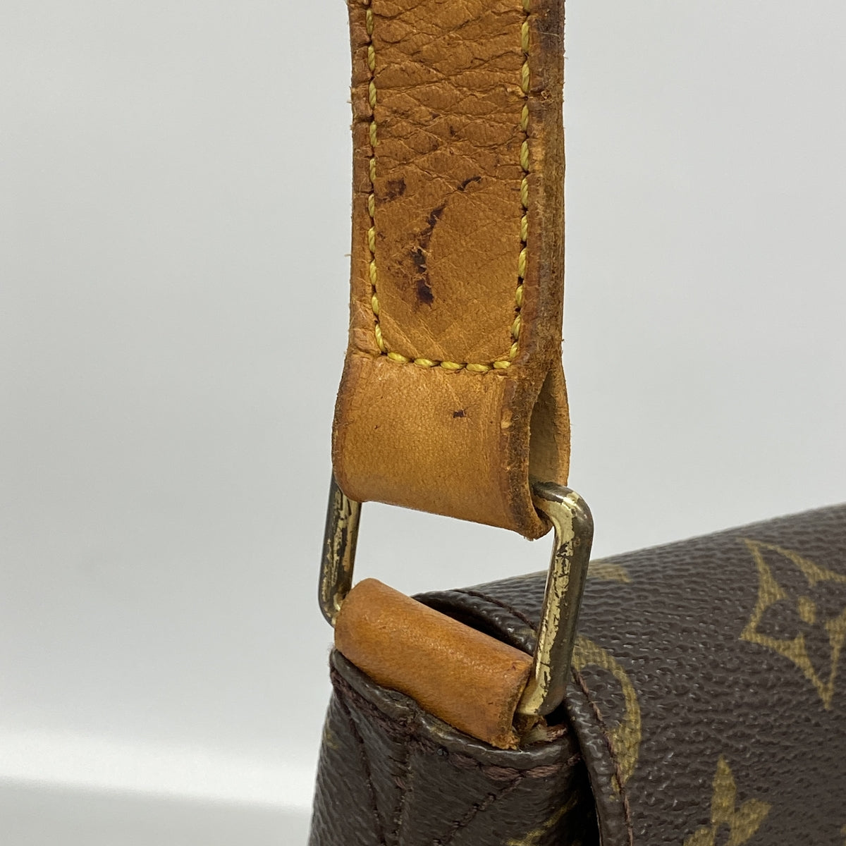 【6kc2615】ルイヴィトン ショルダーバッグ モノグラム ミュゼット M51256 ブラウン【中古】レディース