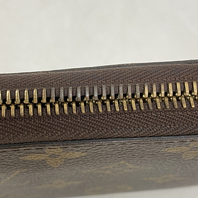 【6kc2648】ルイヴィトン 長財布 モノグラム ジッピーウォレット M60017 ブラウン【中古】メンズ レディース ユニセックス