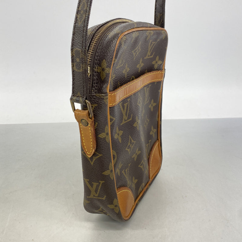 【6kc2746】ルイヴィトン ショルダーバッグ モノグラム ダヌーブ M45266 ブラウン【中古】レディース