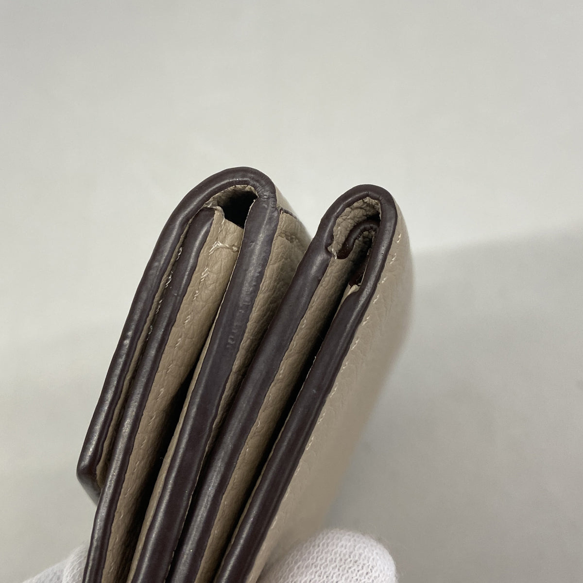 【6kc2807】ルイヴィトン 三つ折り財布 トリヨン ポルトフォイユロックミニ M69340 グレージュ【中古】レディース
