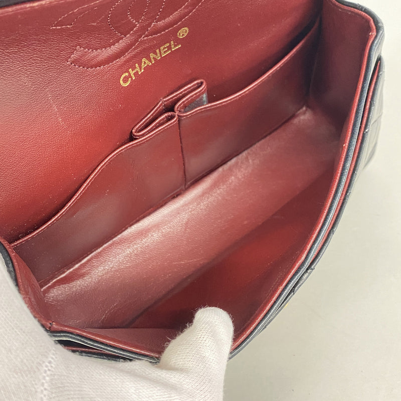 【6kc2850-h】シャネル ショルダーバッグ マトラッセ Wフラップ Wチェーン ラムスキン ブラック ゴールド金具【中古】レディース