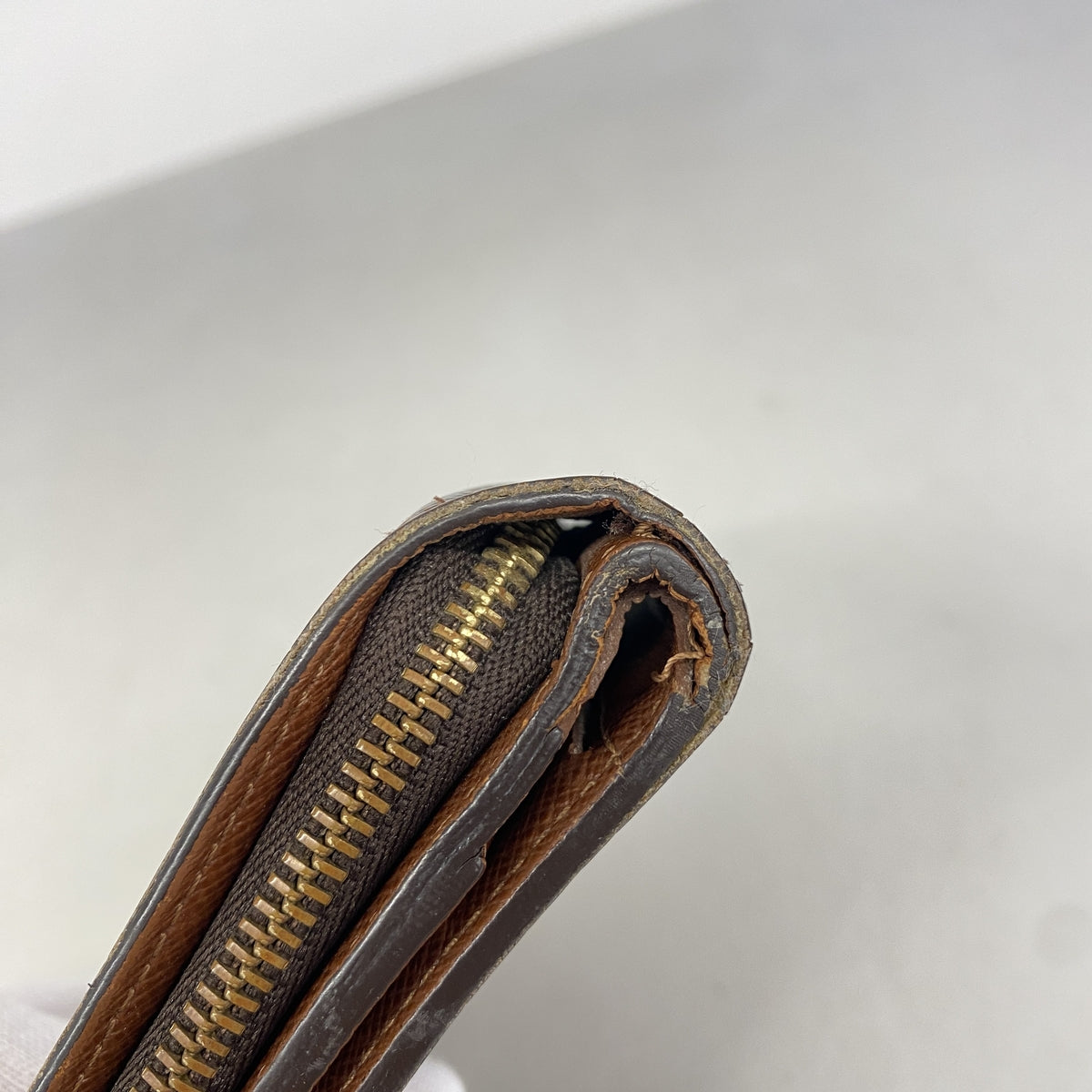 【6kc2854-h】ルイヴィトン 財布 モノグラム コンパクトジップ M61667 ブラウン【中古】レディース