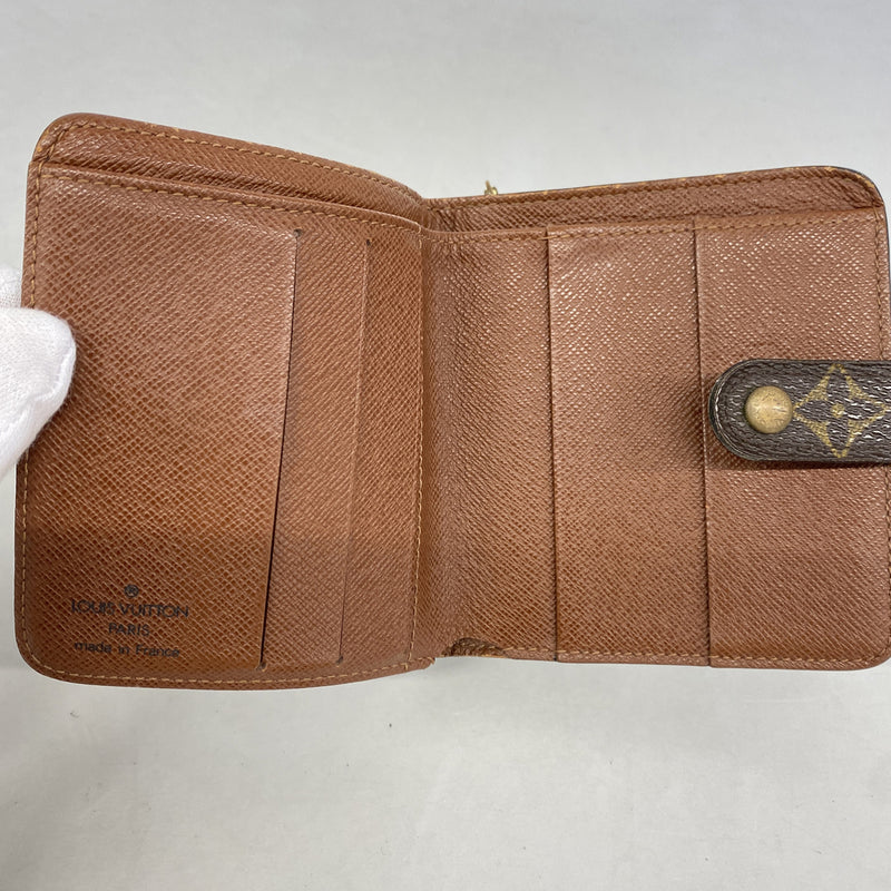 【6kc2854-h】ルイヴィトン 財布 モノグラム コンパクトジップ M61667 ブラウン【中古】レディース