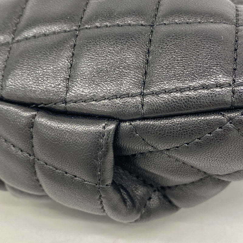 【6kc2873】シャネル ボディバッグ マトラッセ ラムスキン ブラック シルバー金具【中古】レディース